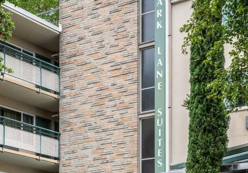 酒店 Park Lane Suites & Inn