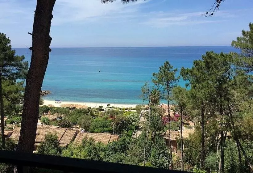 Отель Porto Pirgos