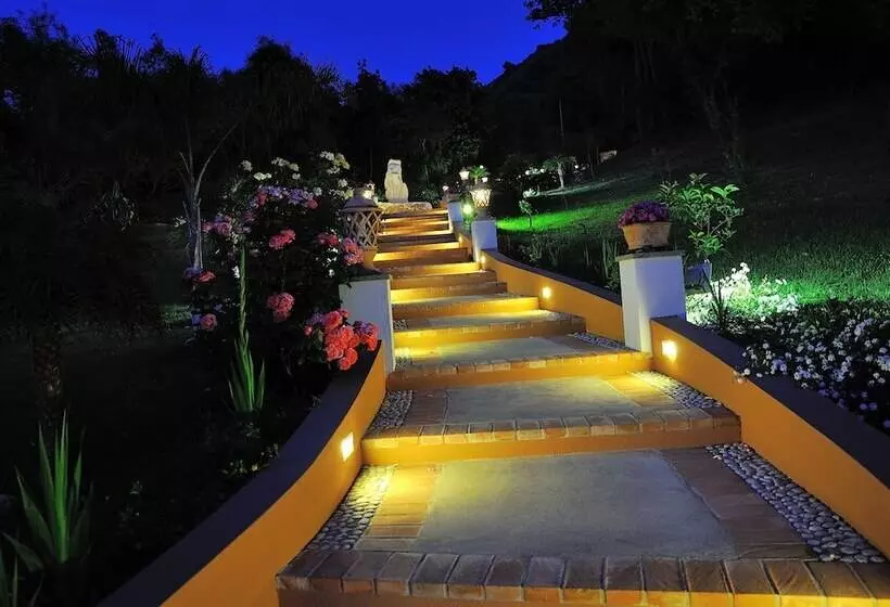 Отель Porto Pirgos