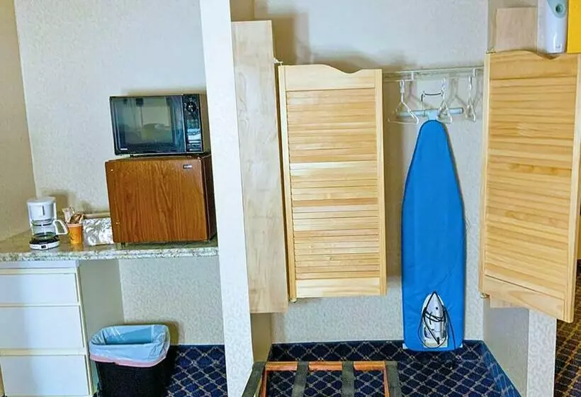 호텔 Regency Inn & Suites