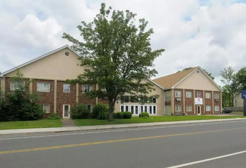 호텔 Regency Inn & Suites