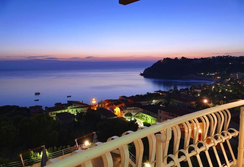 酒店 Scoglio Della Galea Village & Spa