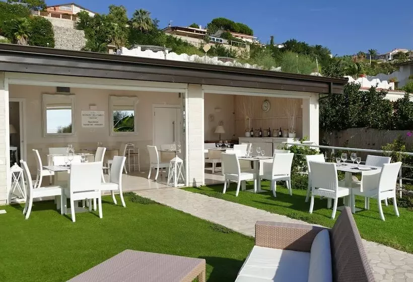 فندق Scoglio Della Galea Village & Spa