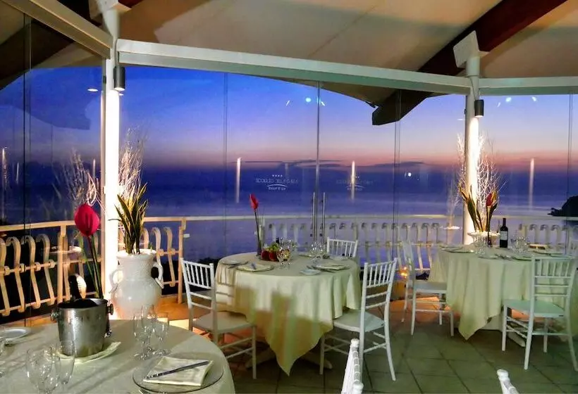 فندق Scoglio Della Galea Village & Spa