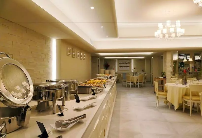 فندق Scoglio Della Galea Village & Spa