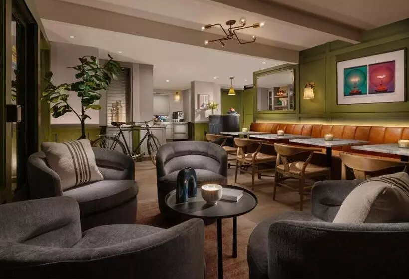 ホテル The Cottages