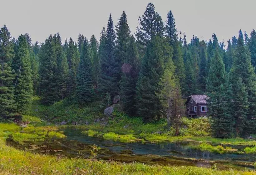 Отель Timbers At Island Park