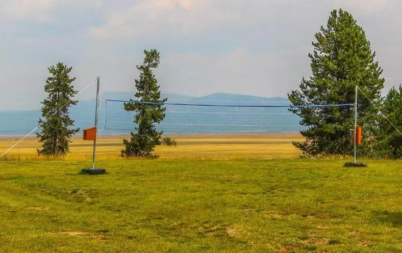 Отель Timbers At Island Park