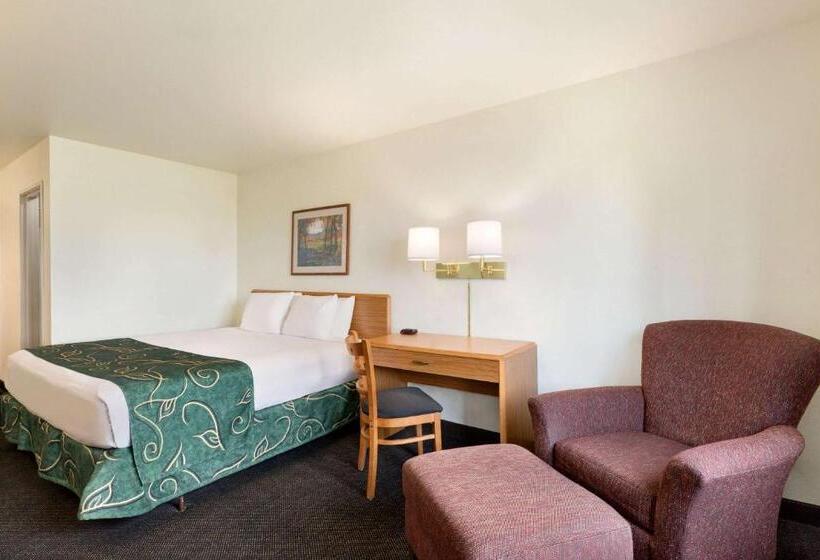 בית מלון כפרי Travelodge By Wyndham Sharon Springs