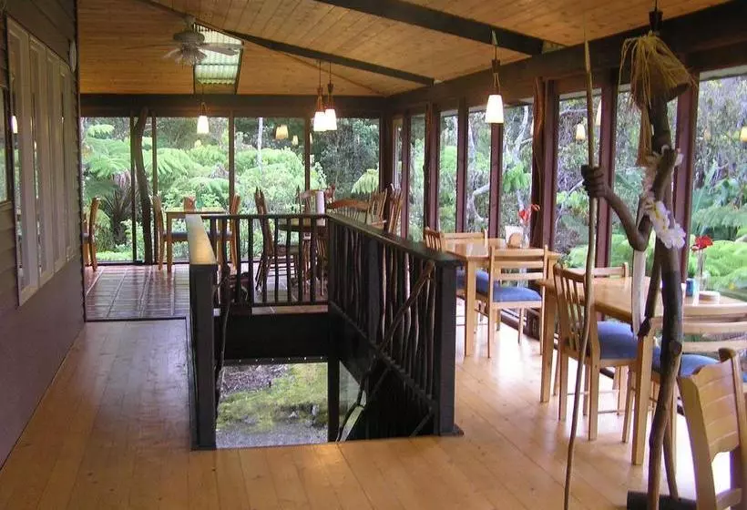 تختخواب و صبحانه Volcano Inn