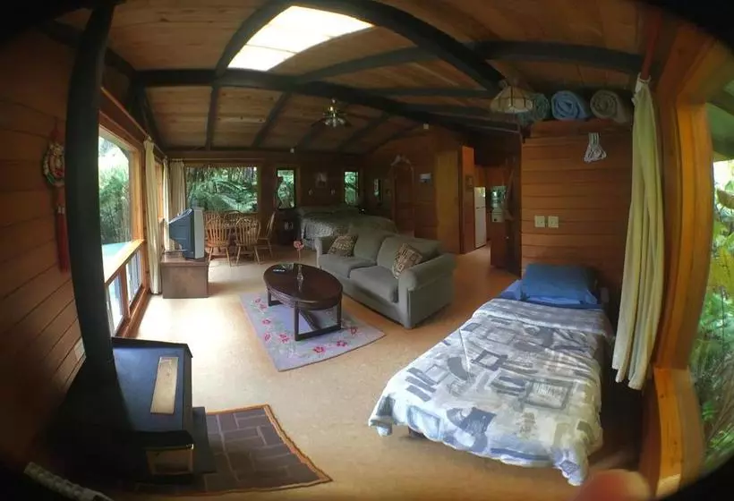 تختخواب و صبحانه Volcano Inn