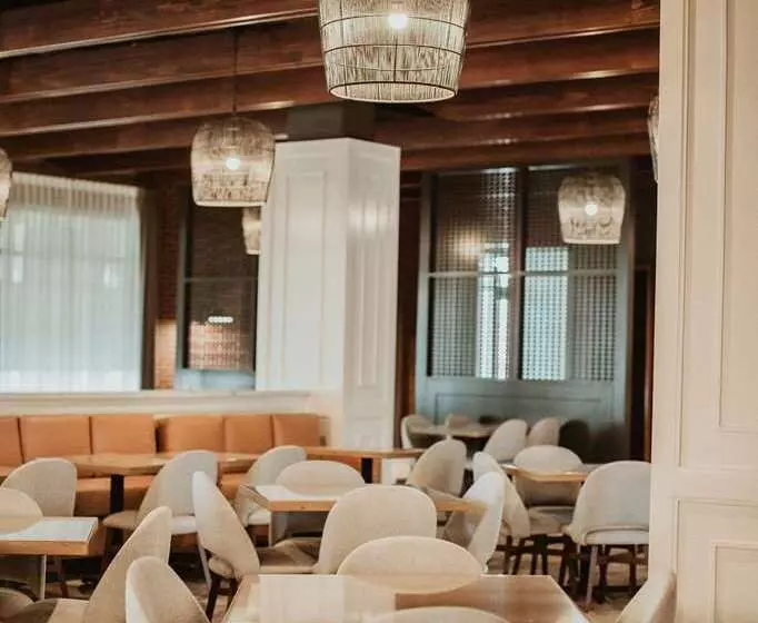 The Chattanoogan Hotel, Curio Collection By Hilton