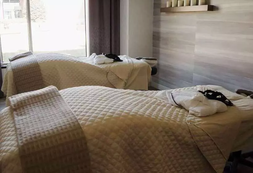 The Chattanoogan Hotel, Curio Collection By Hilton