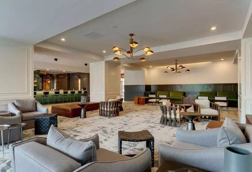 The Chattanoogan Hotel, Curio Collection By Hilton