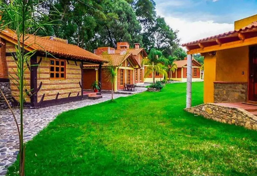 Hotelli Cabanas Del Bosque By Rotamundos