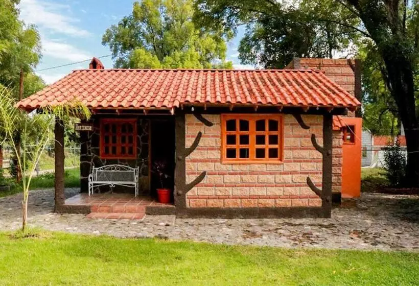 Hotelli Cabanas Del Bosque By Rotamundos