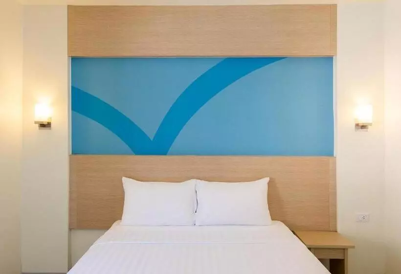 هتل Hop Inn Phitsanulok Mittraphap Road