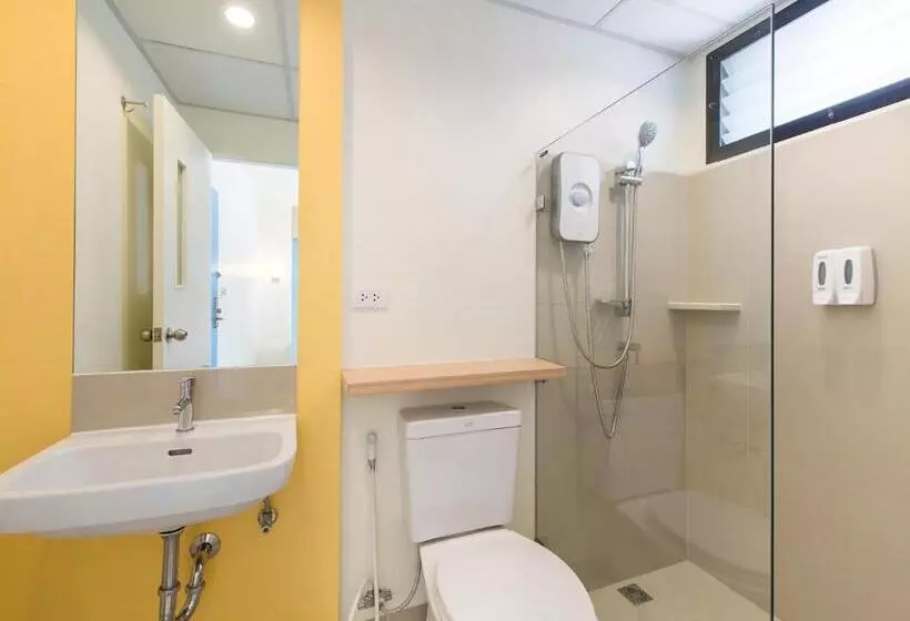 هتل Hop Inn Phitsanulok Mittraphap Road