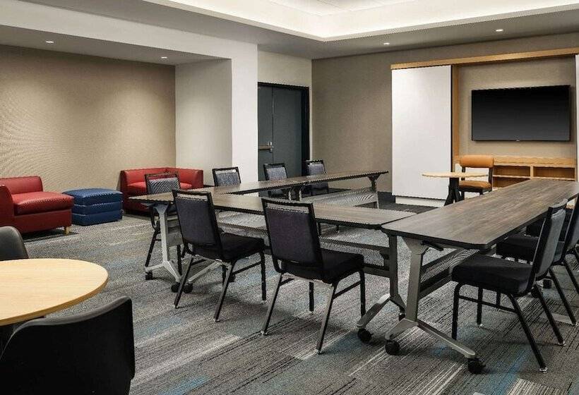 هتل Hyatt House La University Medical Center