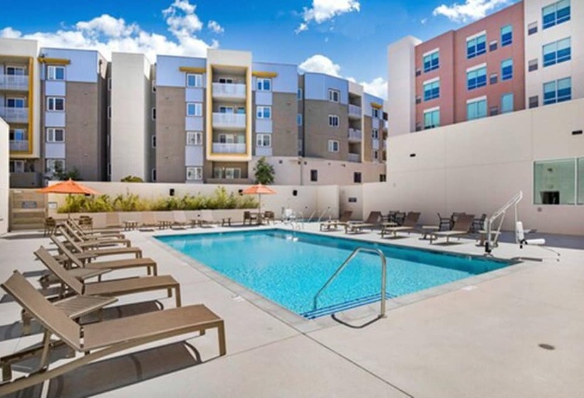 هتل Hyatt House La University Medical Center