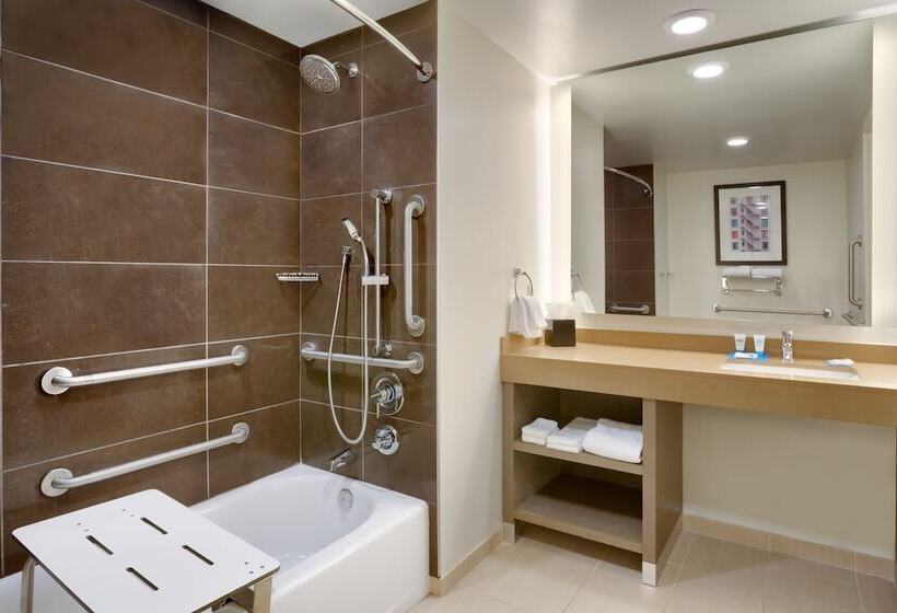 هتل Hyatt House La University Medical Center