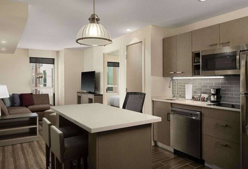 هتل Hyatt House La University Medical Center