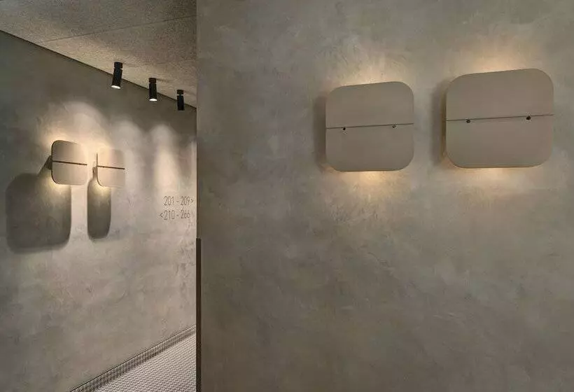Miano Hotel & Bar