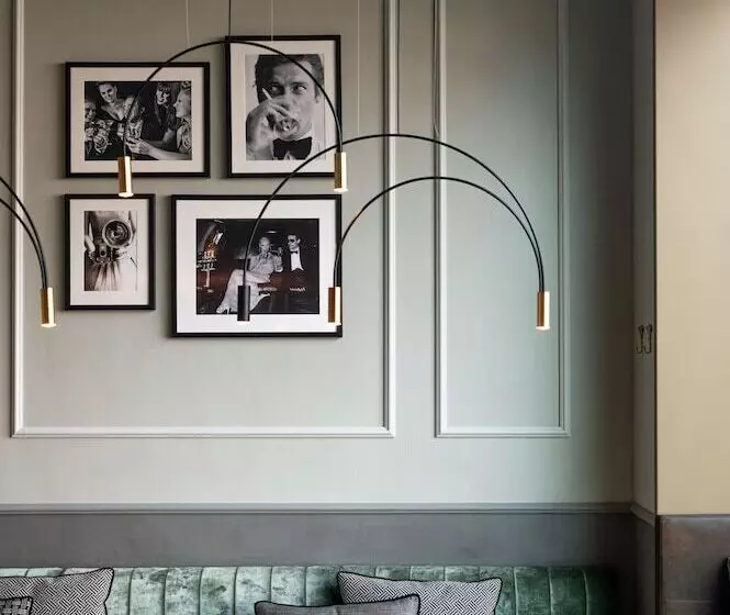Miano Hotel & Bar