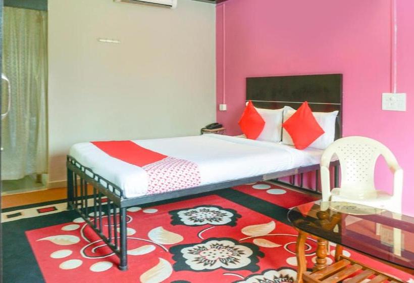 酒店 Oyo 42716  Turning Point Deluxe, Panhala