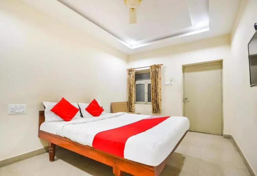 ホテル Oyo 70050 Venketeswara Lodge