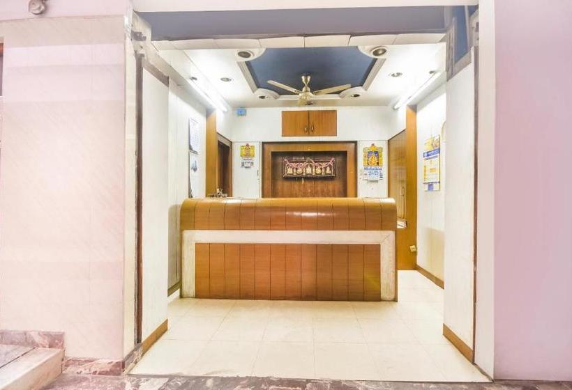 Hotel Oyo 70050 Venketeswara Lodge