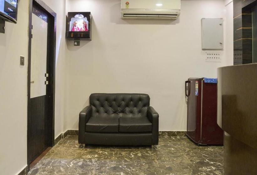 酒店 Oyo 75723 Raghava Residency