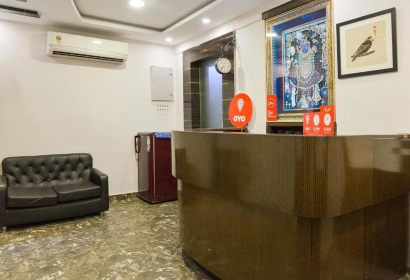 酒店 Oyo 75723 Raghava Residency