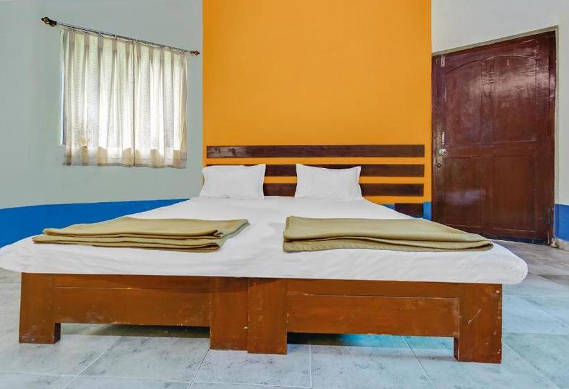 Hotel Spot On 49075  Sadanand