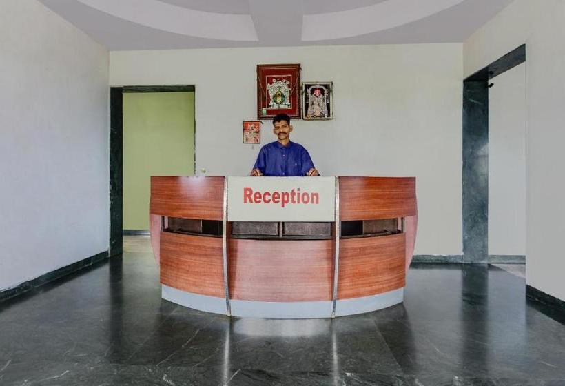 Hotel Spot On 49075  Sadanand