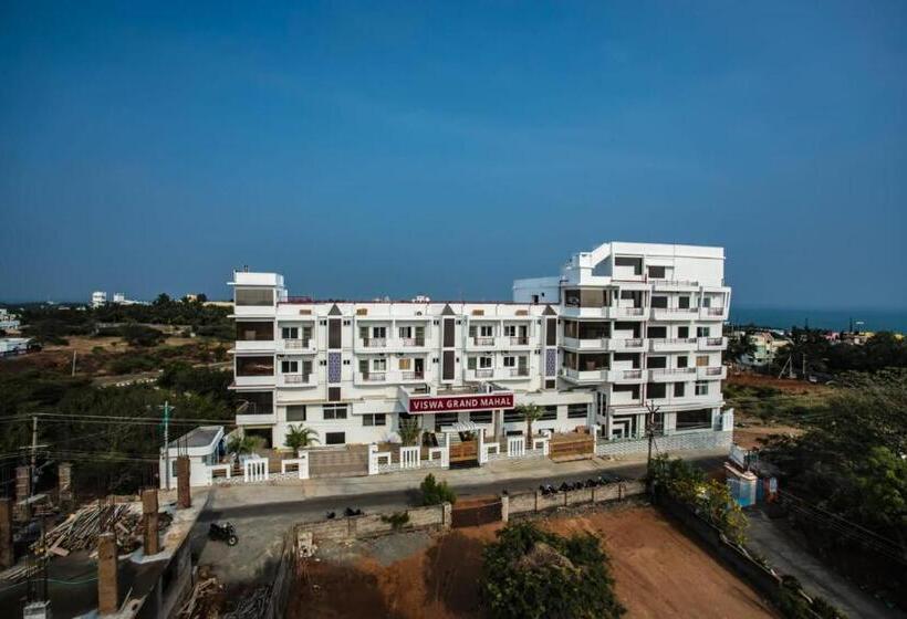 ホテル Viswa Grand