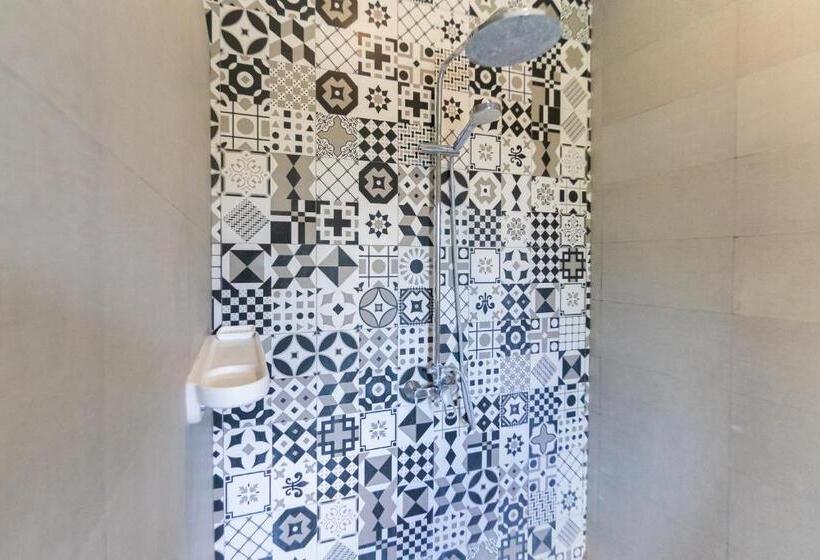 پانسیون Asanaya Suites