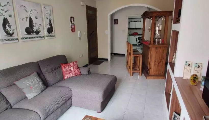 پانسیون Room In Apartment   Very Bright Well Kept Apartment