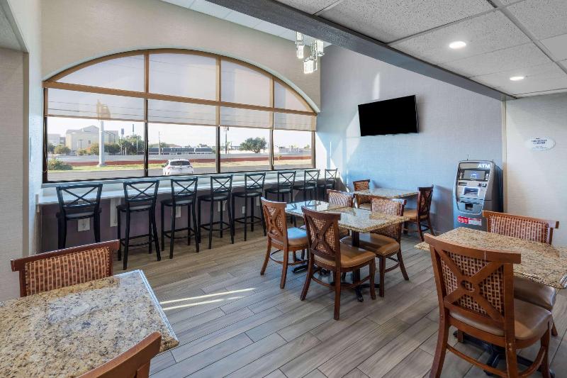 בית מלון כפרי Baymont By Wyndham Mcallen Pharr