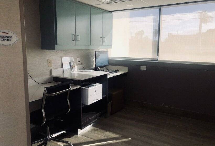 בית מלון כפרי Baymont By Wyndham Mcallen Pharr