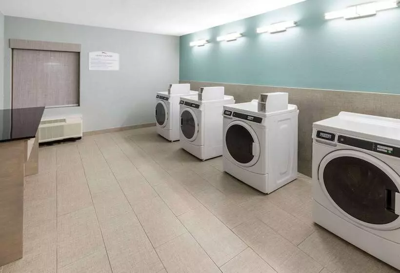 هتل Baymont By Wyndham Mcallen Pharr