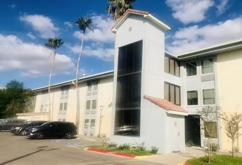 هتل Baymont By Wyndham Mcallen Pharr