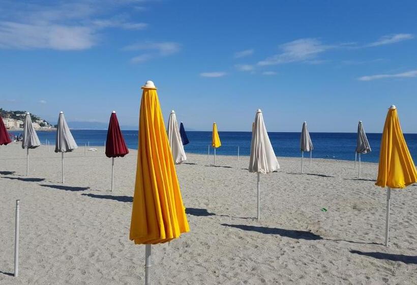 בית מלון כפרי Doria