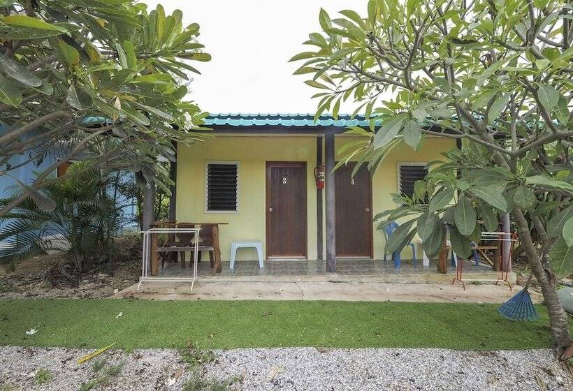 בית מלון כפרי Oyo 75325 Our House Tha Sao