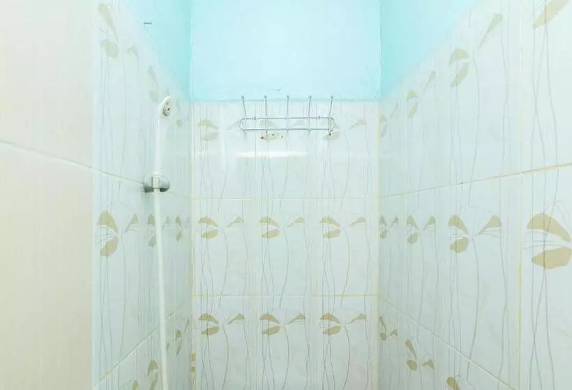 Hotelli Oyo Life 2466 Galaxy Kost