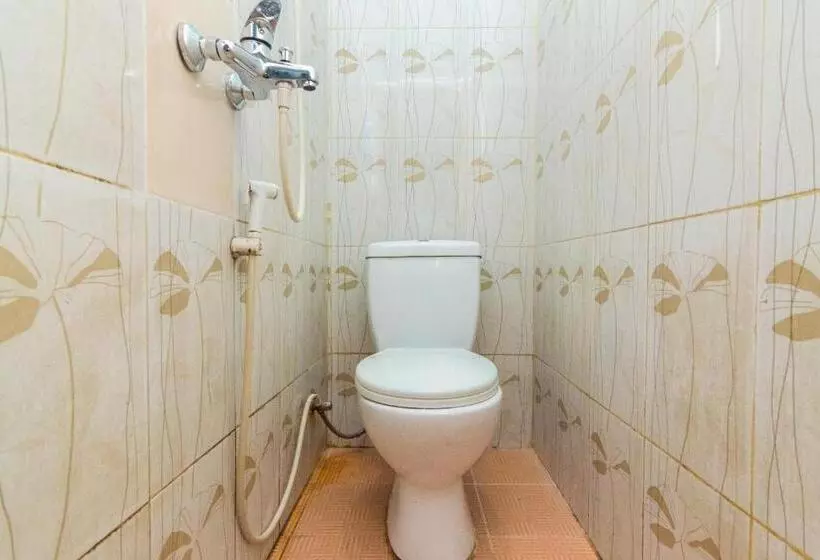 Hotelli Oyo Life 2466 Galaxy Kost