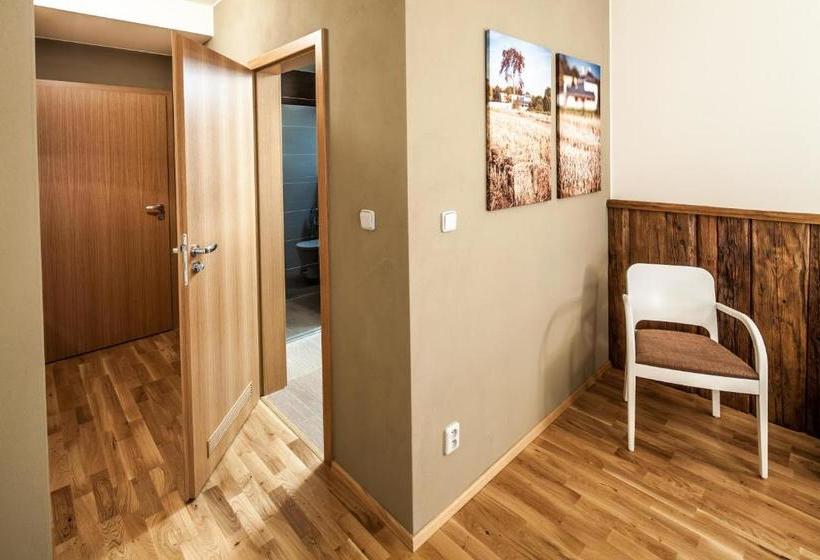 Panzió Resort Líšenský Dvůr