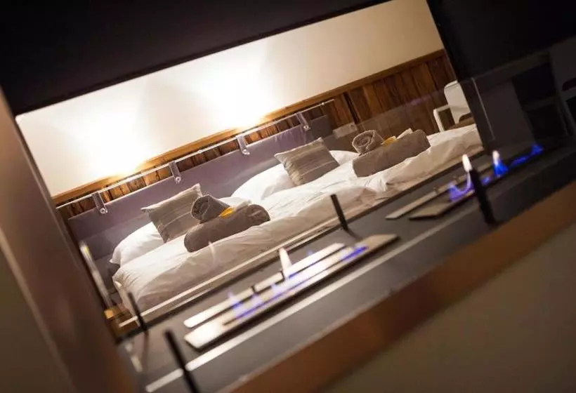 ペンション Resort Líšenský Dvůr