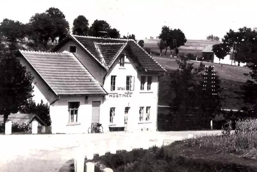 Majatalo Penzion   Restaurace Na Mýtě