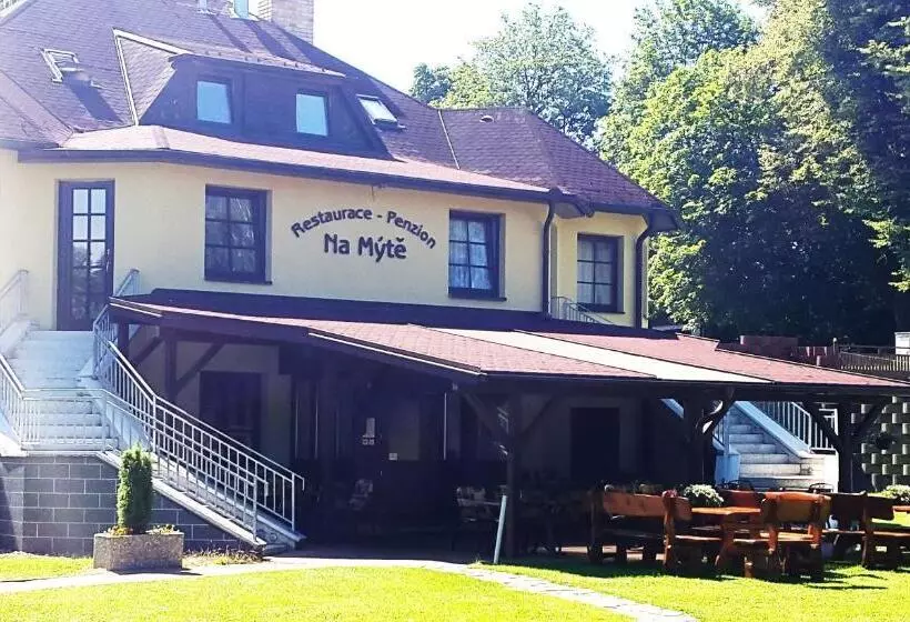 Majatalo Penzion   Restaurace Na Mýtě